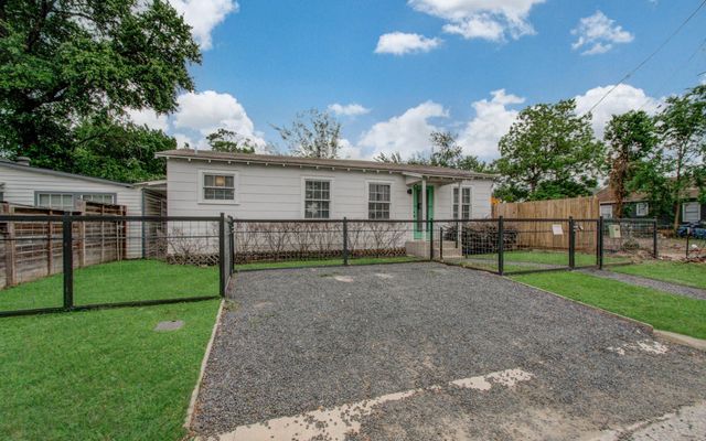 4706 Fisk Street, Houston, TX 77009