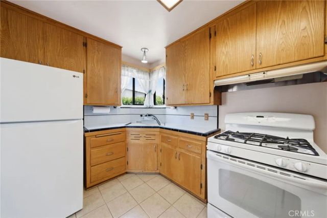 9026 Buhman Ave, Downey, CA 90240