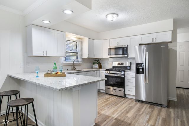 7140 Avalon Trail Drive, Indianapolis, IN 46250