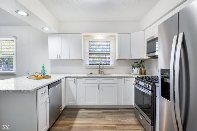 7140 Avalon Trail Drive, Indianapolis, IN 46250