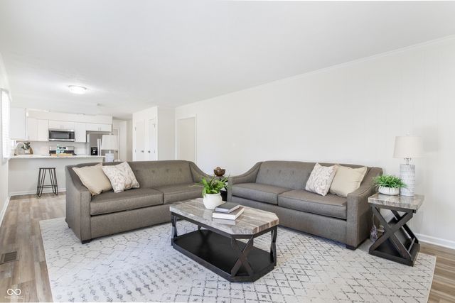 7140 Avalon Trail Drive, Indianapolis, IN 46250