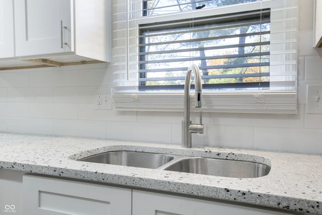 7140 Avalon Trail Drive, Indianapolis, IN 46250