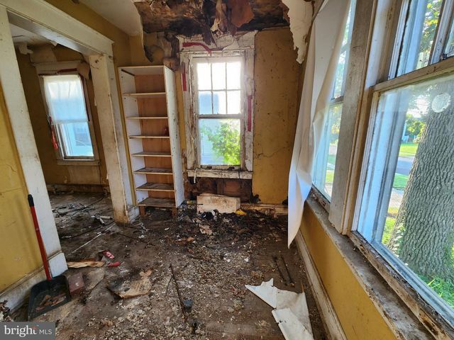 3024 VIRGINIA AVE, Baltimore, MD 21215