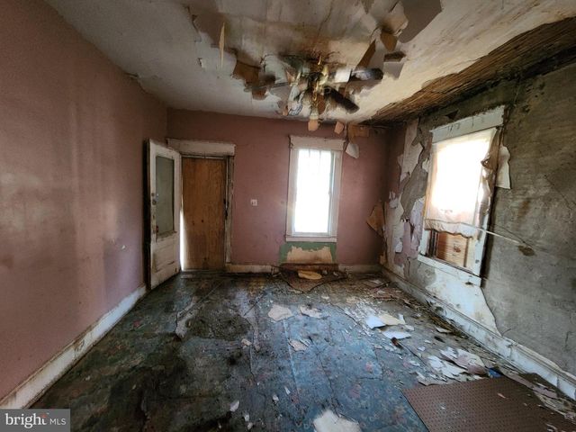 3024 VIRGINIA AVE, Baltimore, MD 21215
