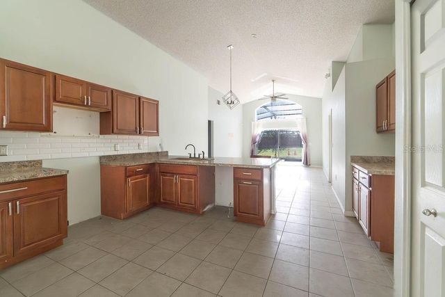 1008 CASTERTON CIRCLE, Davenport, FL 33897