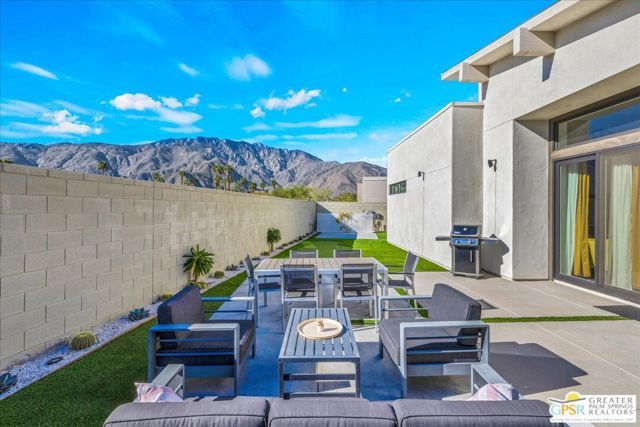 841 Fountain Drive, Palm Springs, CA 92262