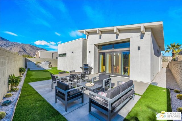 841 Fountain Drive, Palm Springs, CA 92262