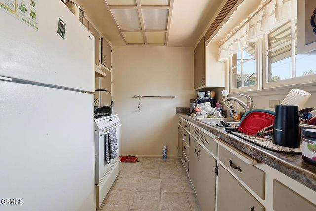 78 W Loop Drive, Camarillo, CA 93010