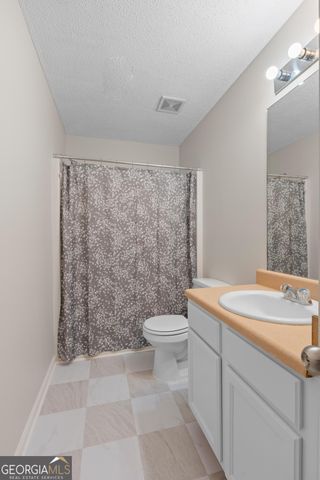 140 Stillwood Drive, Newnan, GA 30265