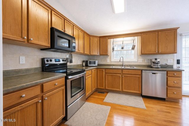 507 Emma Grace Drive, Jonesborough, TN 37659