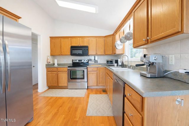 507 Emma Grace Drive, Jonesborough, TN 37659