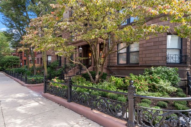 416 Marlborough St 209, Boston, MA 02115