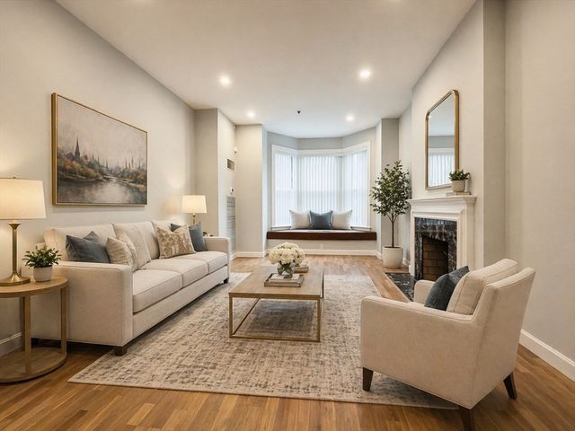 416 Marlborough St 209, Boston, MA 02115