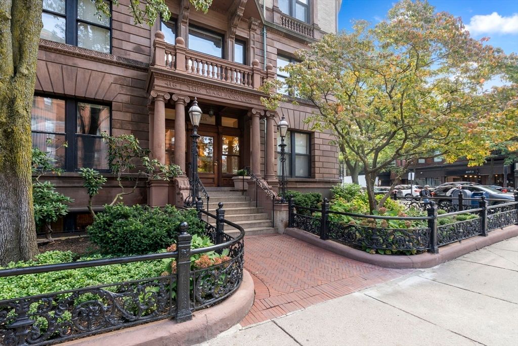 416 Marlborough St 209, Boston, MA 02115