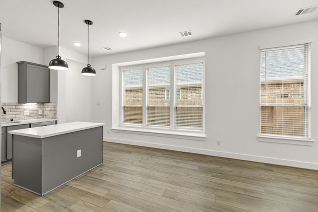 1734 Coachman Drive, Forney, TX 75126