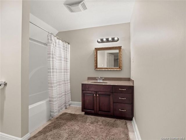 600 N Overton Street, Dequincy, LA 70633