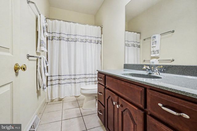 1145 KUHN ROAD, Boiling Springs, PA 17007