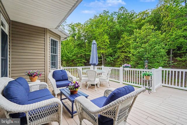 1145 KUHN ROAD, Boiling Springs, PA 17007