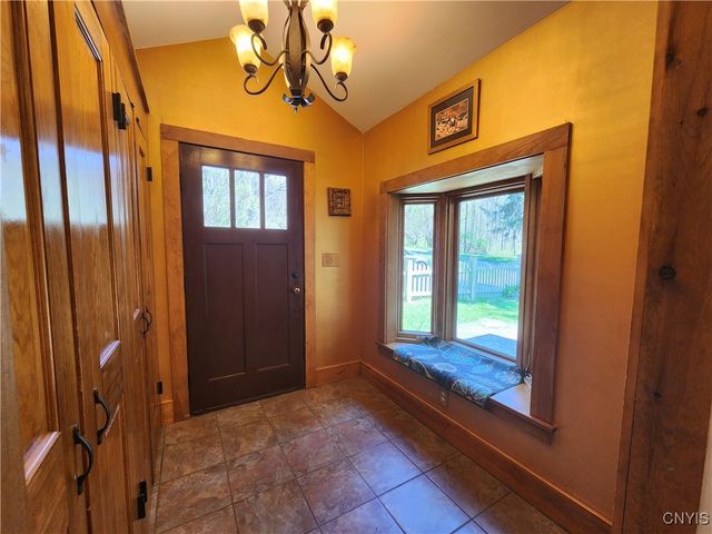 2746 East Lake Road, Skaneateles, NY 13152