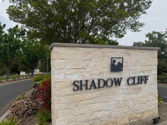 3048 Badger Dr, Pleasanton, CA 94566