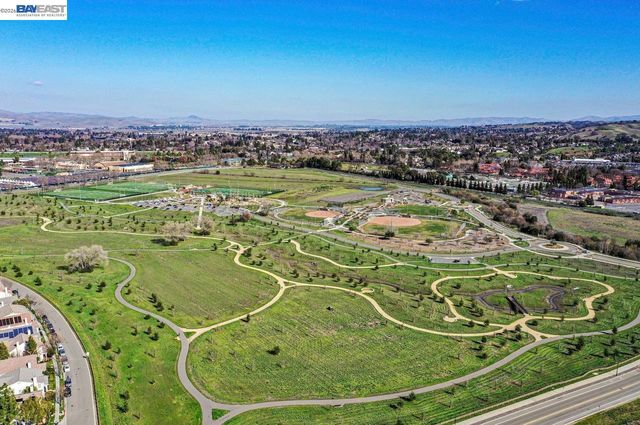 3048 Badger Dr, Pleasanton, CA 94566