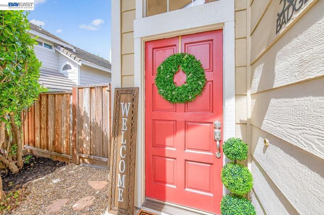 3048 Badger Dr, Pleasanton, CA 94566