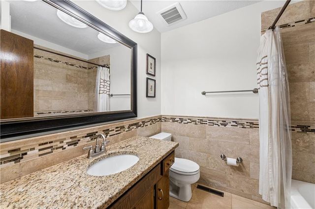 7606 NW 69th Terrace, Kansas City, MO 64152