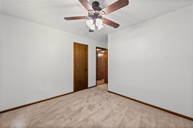 7606 NW 69th Terrace, Kansas City, MO 64152