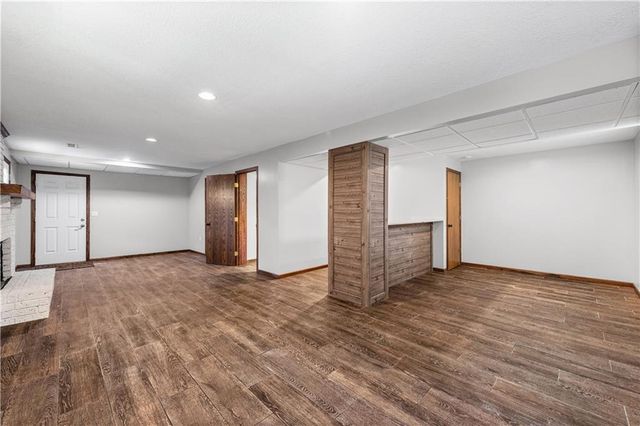7606 NW 69th Terrace, Kansas City, MO 64152