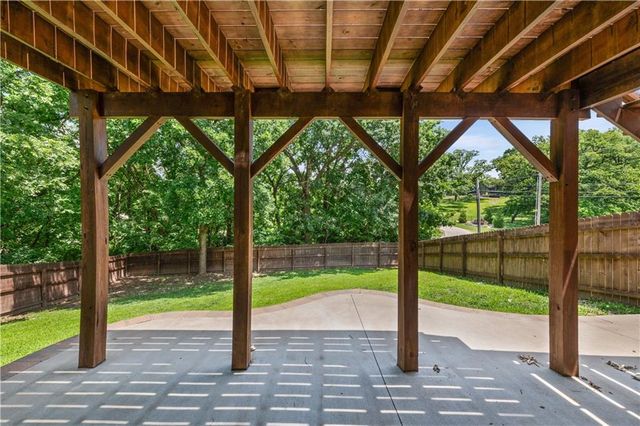 7606 NW 69th Terrace, Kansas City, MO 64152