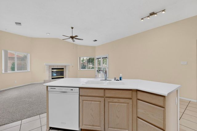 3149 Ashkirk Loop SE, Rio Rancho, NM 87124