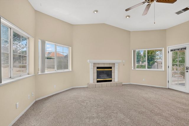 3149 Ashkirk Loop SE, Rio Rancho, NM 87124