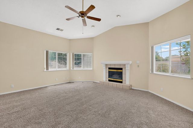 3149 Ashkirk Loop SE, Rio Rancho, NM 87124