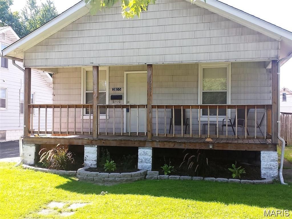 2855 Iowa Street, Granite City, IL 62040