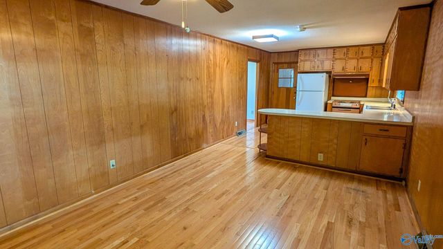 1002 Speake Road NW, Huntsville, AL 35816