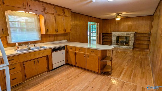 1002 Speake Road NW, Huntsville, AL 35816