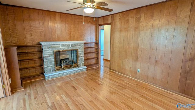 1002 Speake Road NW, Huntsville, AL 35816