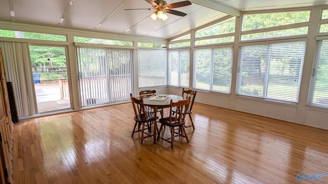 1002 Speake Road NW, Huntsville, AL 35816