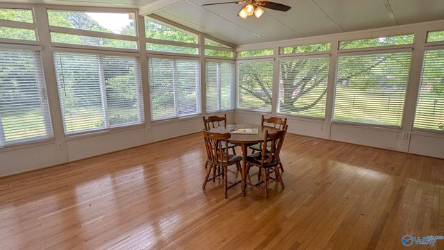 1002 Speake Road NW, Huntsville, AL 35816