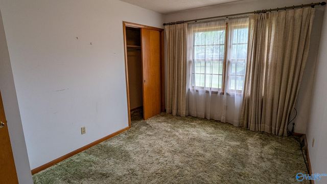 1002 Speake Road NW, Huntsville, AL 35816