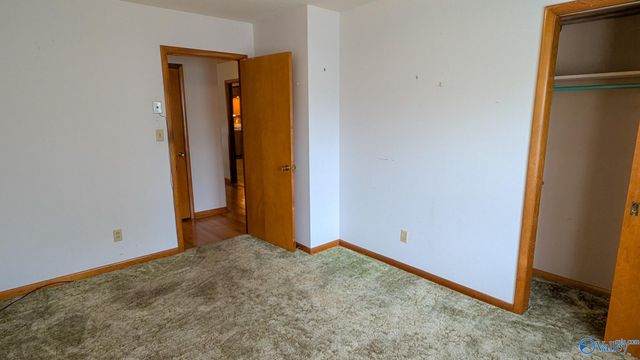 1002 Speake Road NW, Huntsville, AL 35816