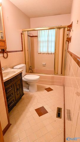 1002 Speake Road NW, Huntsville, AL 35816