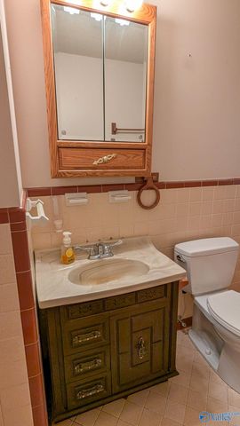 1002 Speake Road NW, Huntsville, AL 35816