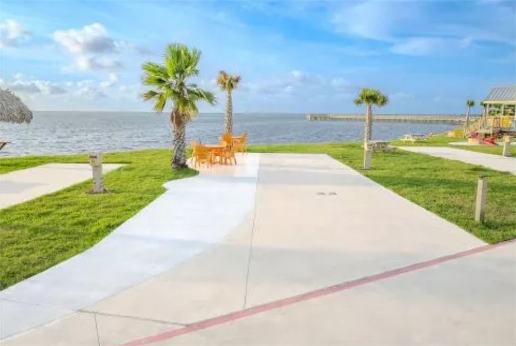 101 Caribbean Dr 44, Corpus Christi, TX 78418 — photo 2