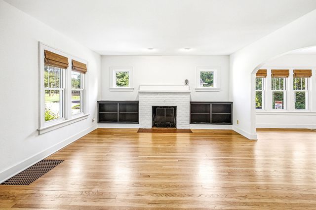 2501 Lakeview Avenue, St. Joseph, MI 49085