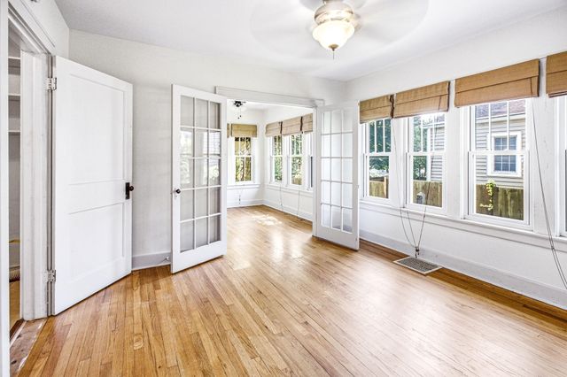 2501 Lakeview Avenue, St. Joseph, MI 49085