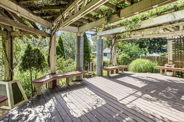 2501 Lakeview Avenue, St. Joseph, MI 49085