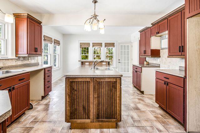 2501 Lakeview Avenue, St. Joseph, MI 49085