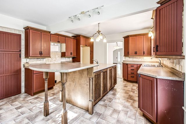 2501 Lakeview Avenue, St. Joseph, MI 49085