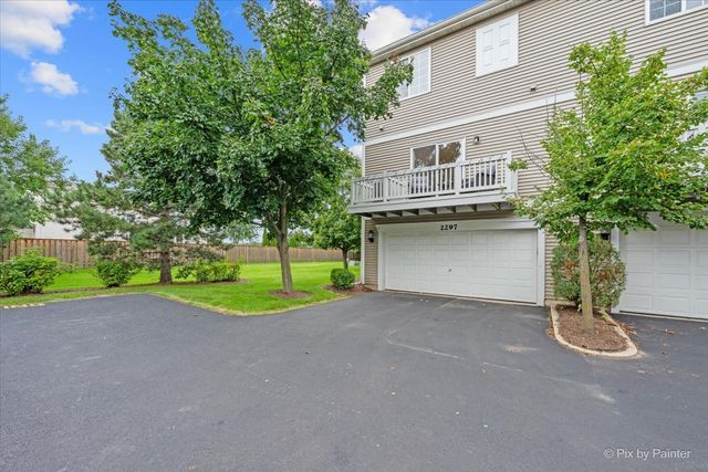 2297 Twilight Drive, Aurora, IL 60503